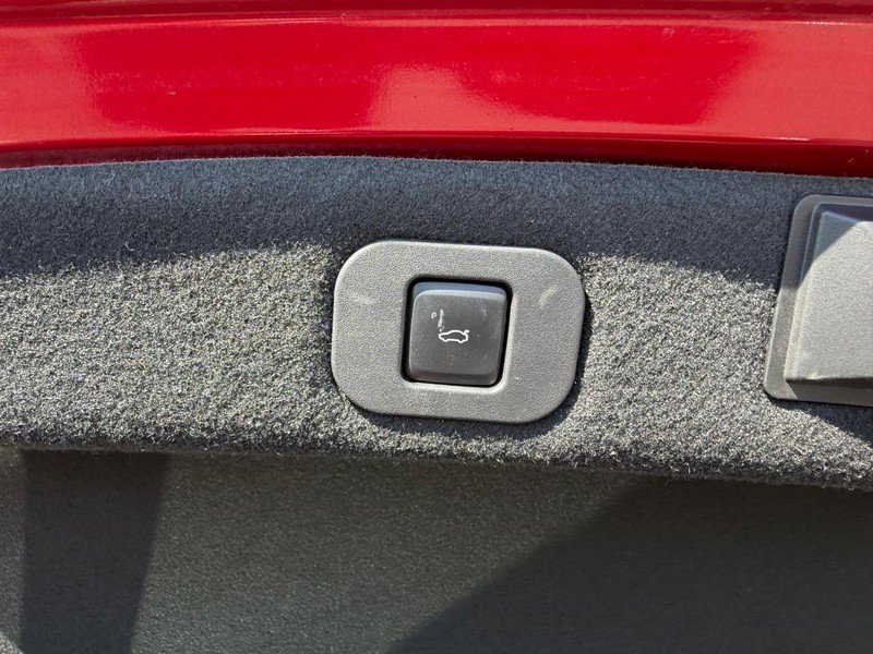 Used 2020 Lincoln Continental Reserve w/ Luxury Package image 8