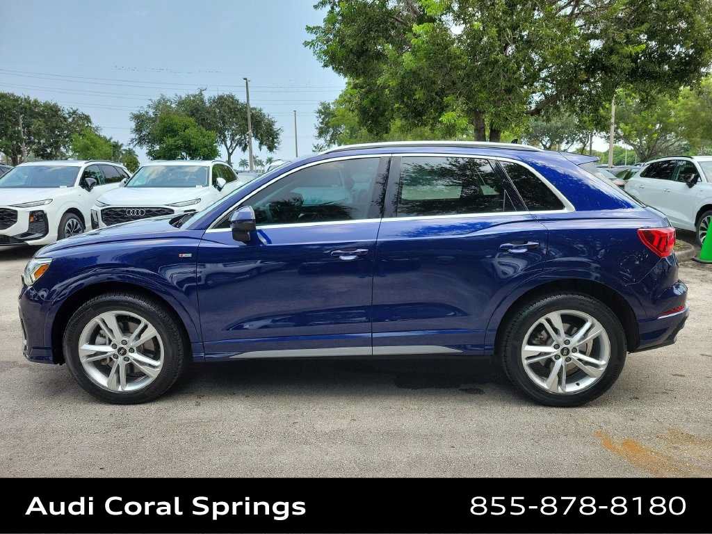 Certified 2024 Audi Q3 2.0T Premium w/ Convenience Package AWD/4WD image 11