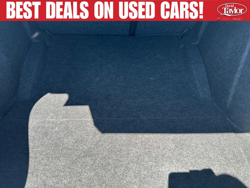 Used 2021 Dodge Challenger SXT RWD image 29