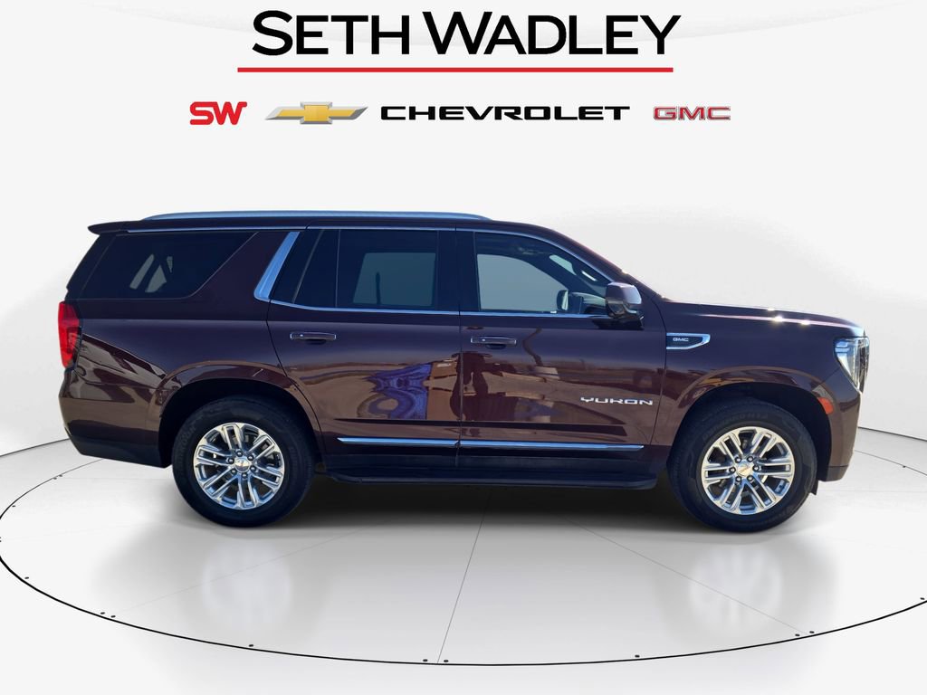 Used 2023 GMC Yukon SLT w/ SLT Premium Package image 8