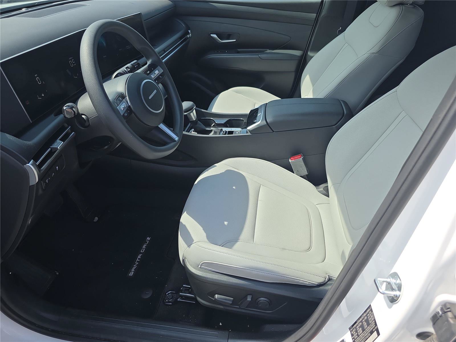 Certified 2026 Hyundai Santa Cruz SEL FWD image 15