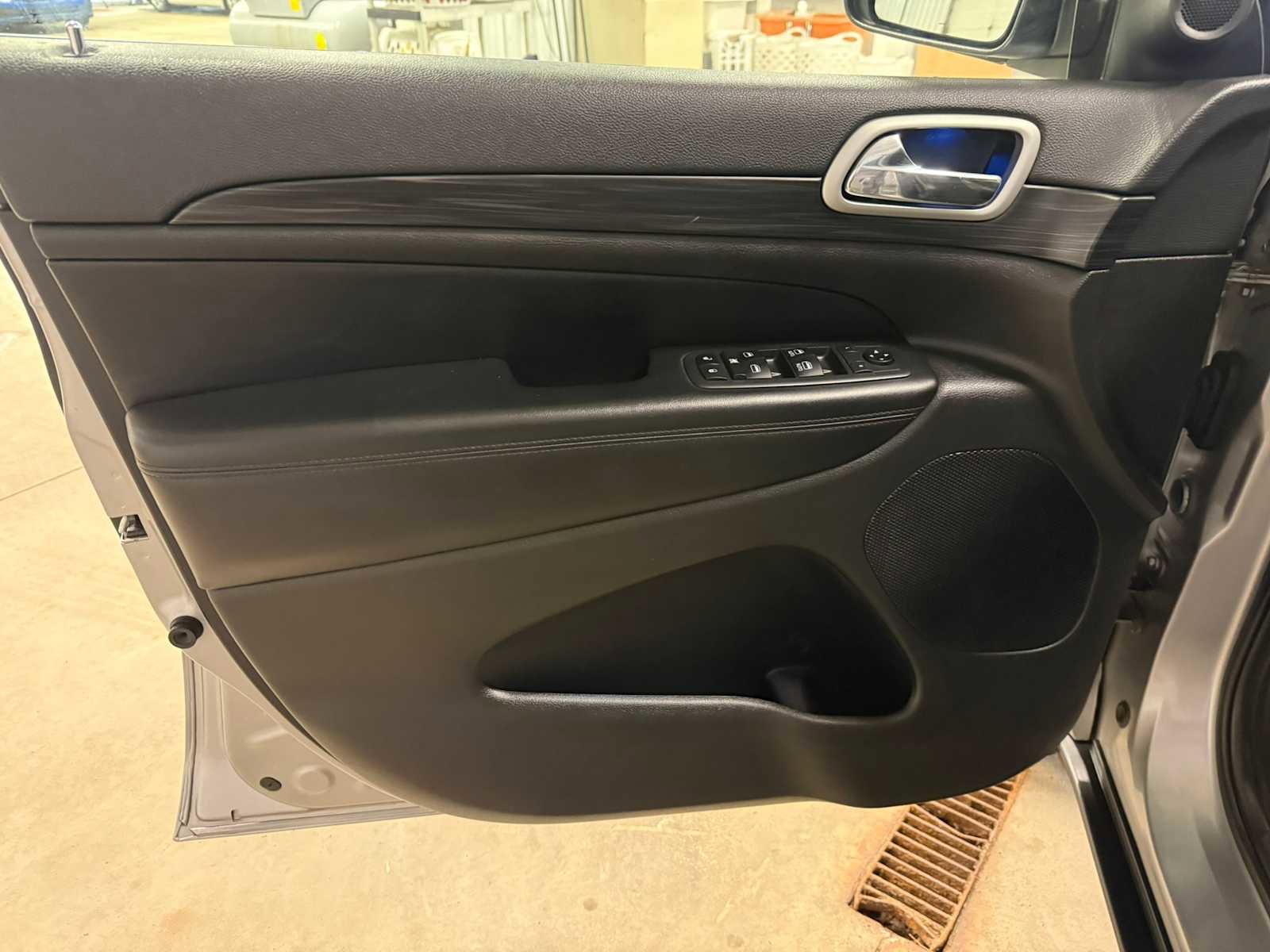 Certified 2020 Jeep Grand Cherokee Laredo w/ Quick Order Package 2BN North AWD/4WD image 20