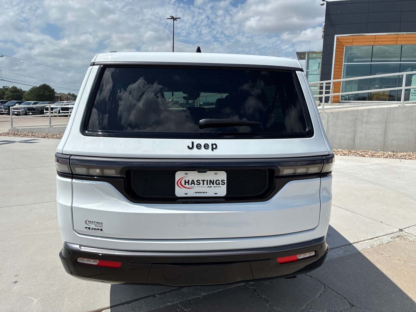 New 2026 Jeep Grand Wagoneer L Limited AWD/4WD image 4