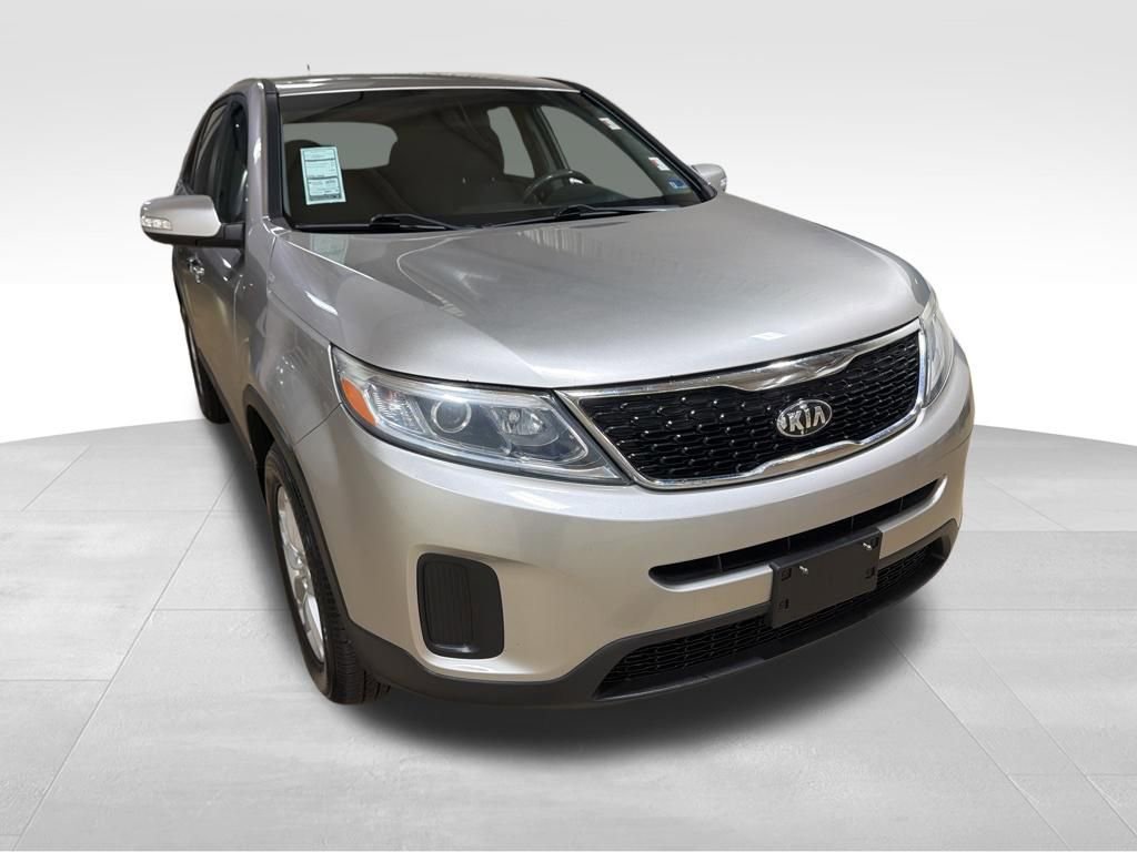 Used 2015 Kia Sorento LX image 10