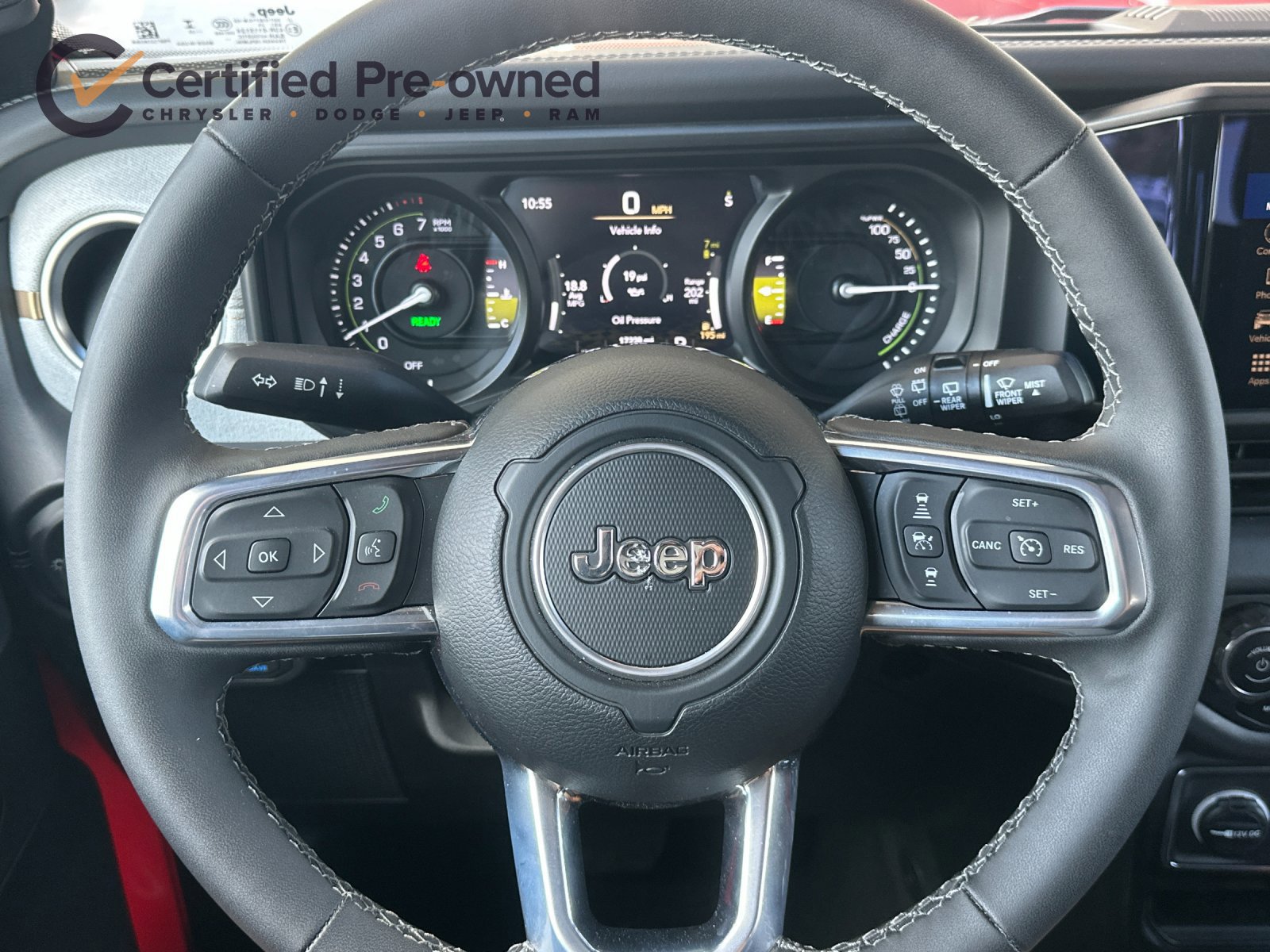 Used 2025 Jeep Wrangler Unlimited Sahara AWD/4WD image 24