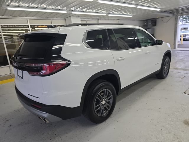 Certified 2025 GMC Acadia Elevation AWD/4WD image 6