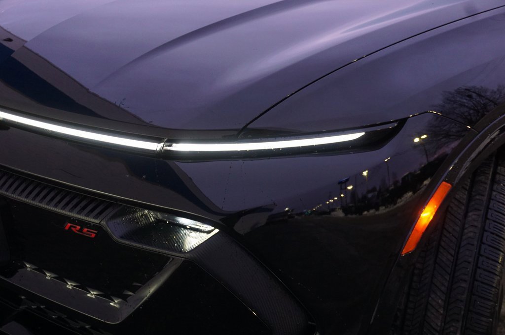 Used 2025 Chevrolet Equinox EV RS image 31