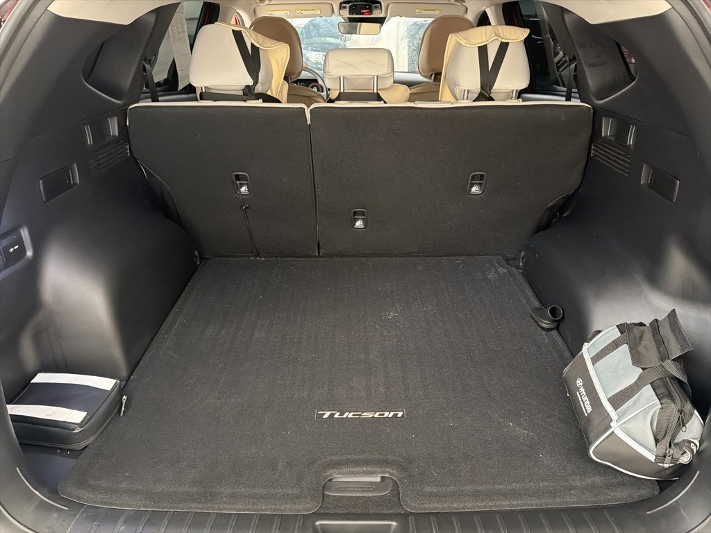 Certified 2025 Hyundai Tucson SE image 24