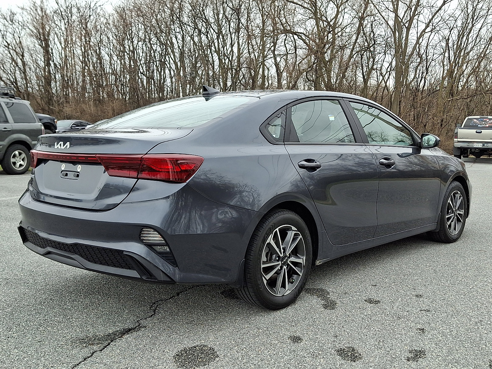 Used 2022 Kia Forte LXS image 6