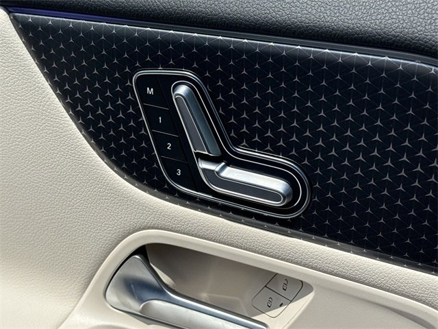 New 2025 Mercedes-Benz GLA 250 image 21