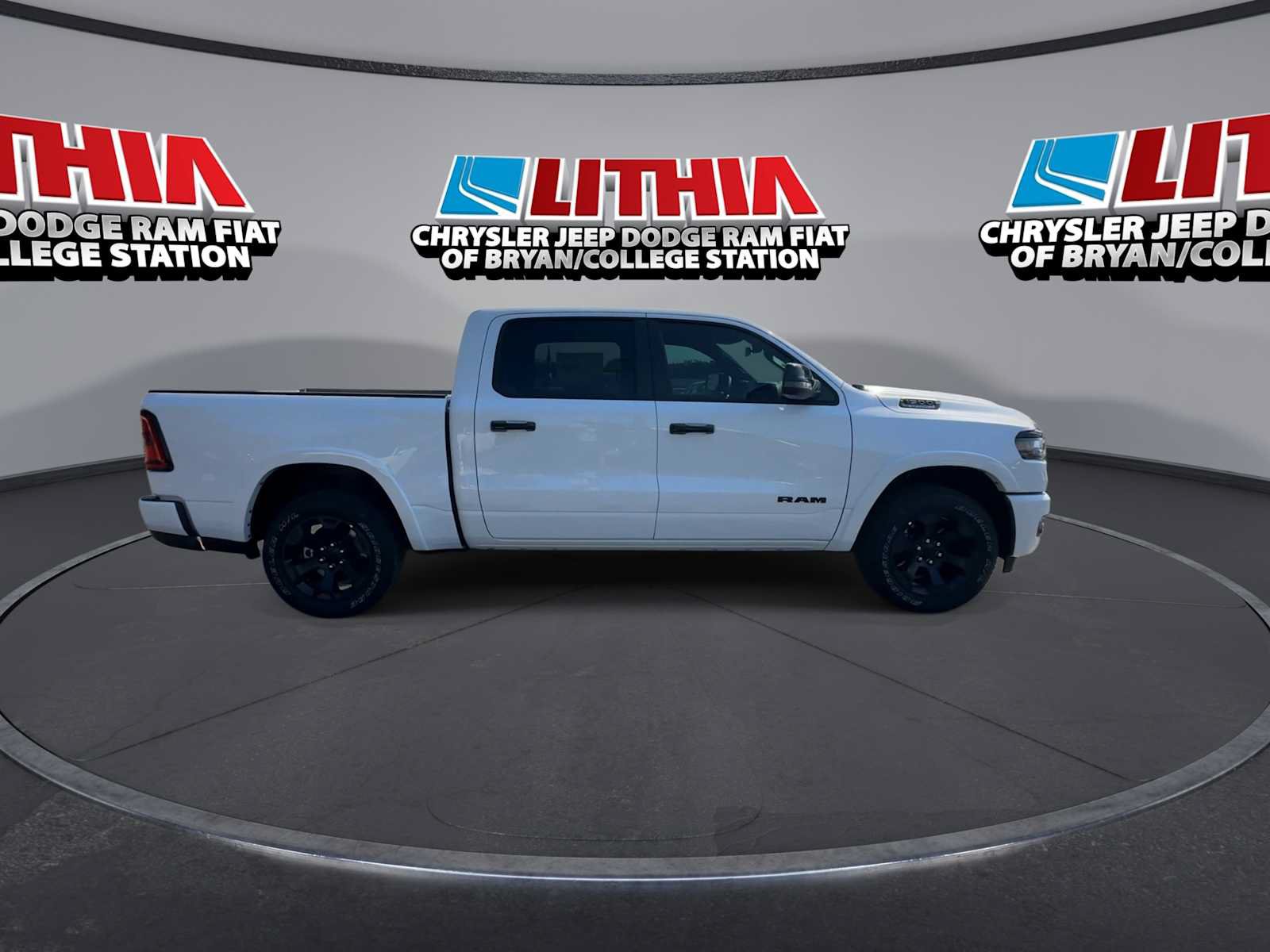 New 2026 RAM 1500 Big Horn AWD/4WD image 9