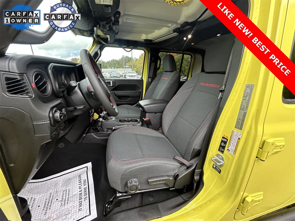 Used 2024 Jeep Gladiator Rubicon w/ Technology Group image 17