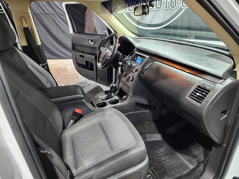 Used 2018 Ford Flex SE image 13