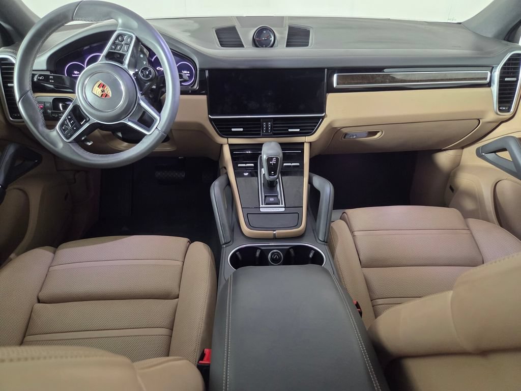Used 2023 Porsche Cayenne Platinum Edition AWD/4WD image 27