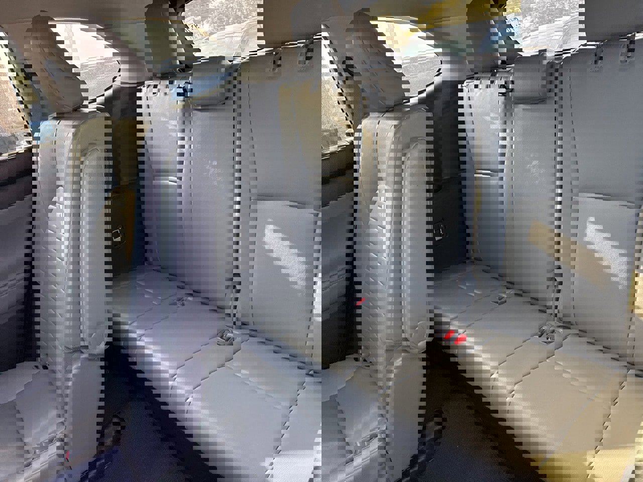 Used 2021 Toyota Highlander XLE image 10