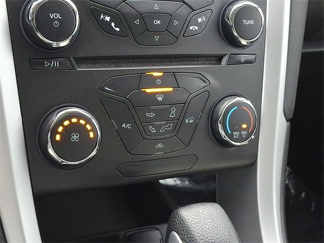 Used 2015 Ford Fusion SE w/ Equipment Group 201A image 16