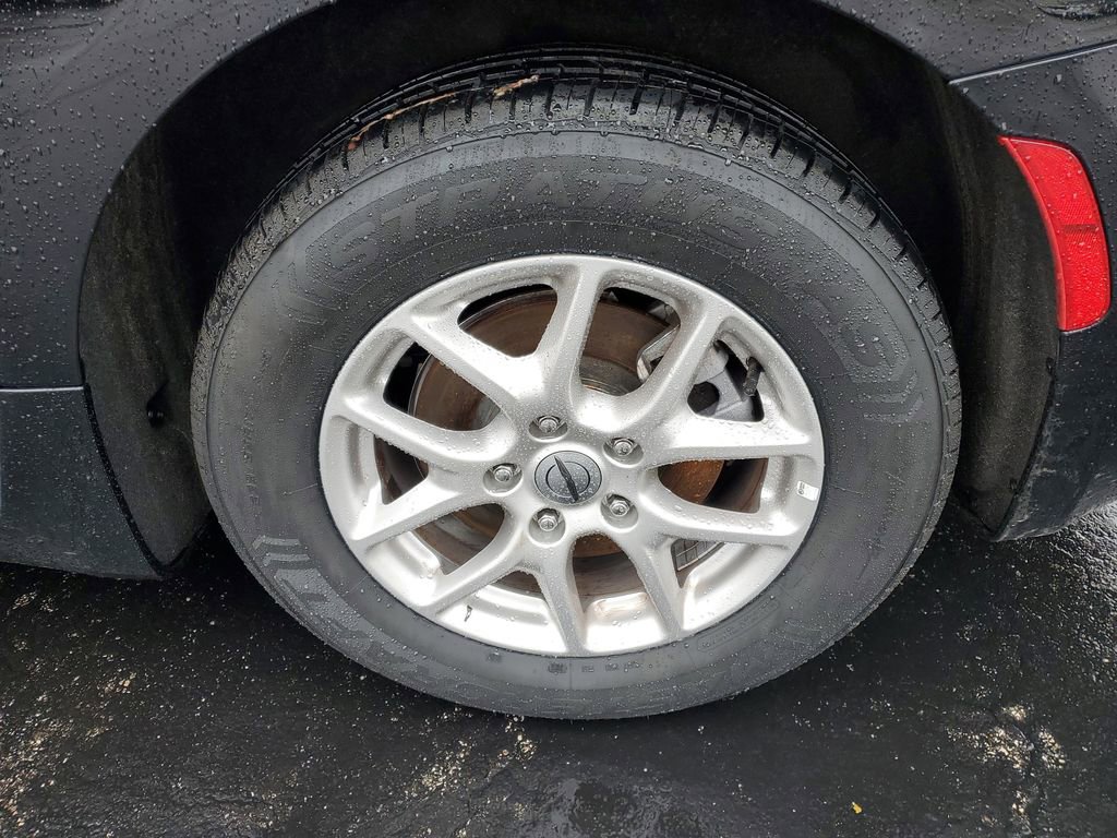 Used 2025 Chrysler Pacifica Select image 34