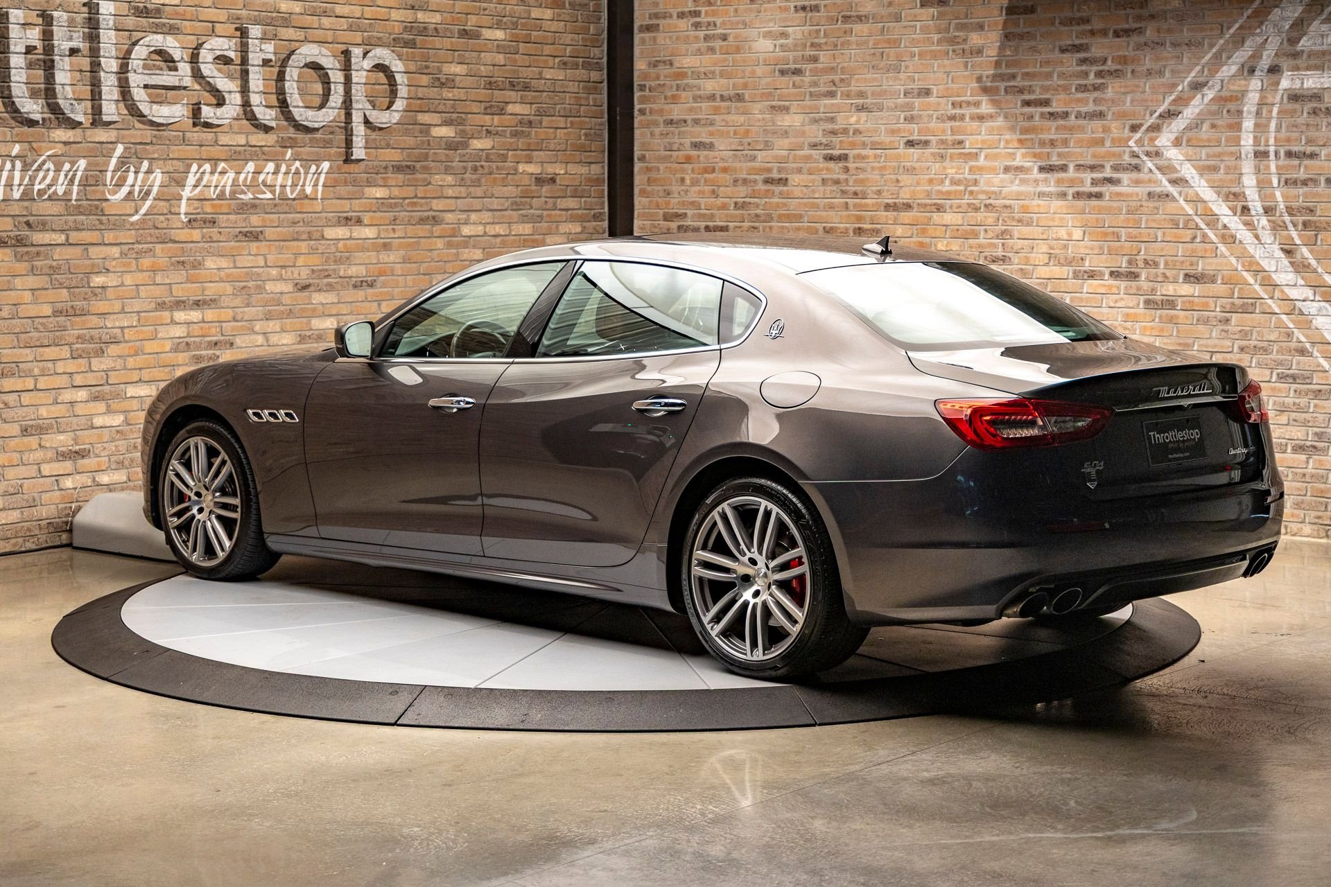 Used 2017 Maserati Quattroporte S GranLusso Q4 image 10
