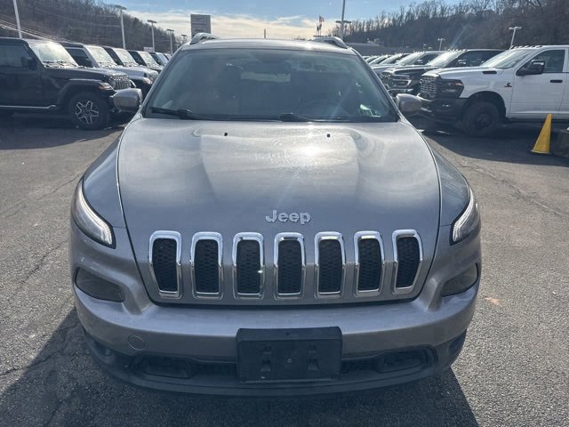 Used 2015 Jeep Cherokee Latitude w/ Cold Weather Group image 7
