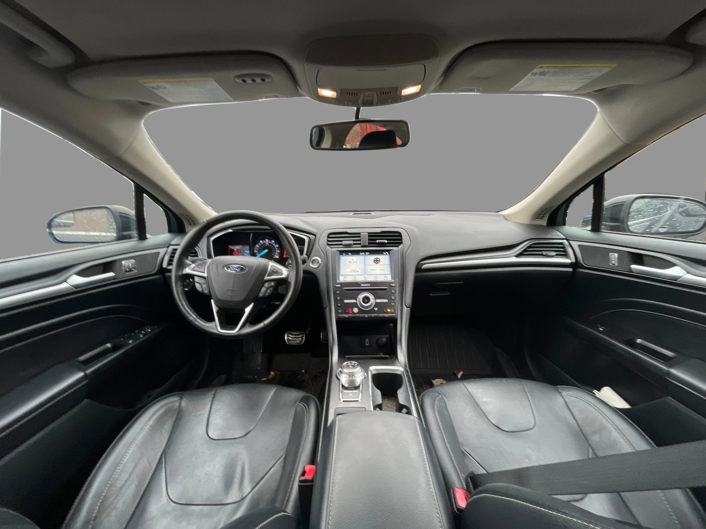 Used 2018 Ford Fusion Titanium image 23