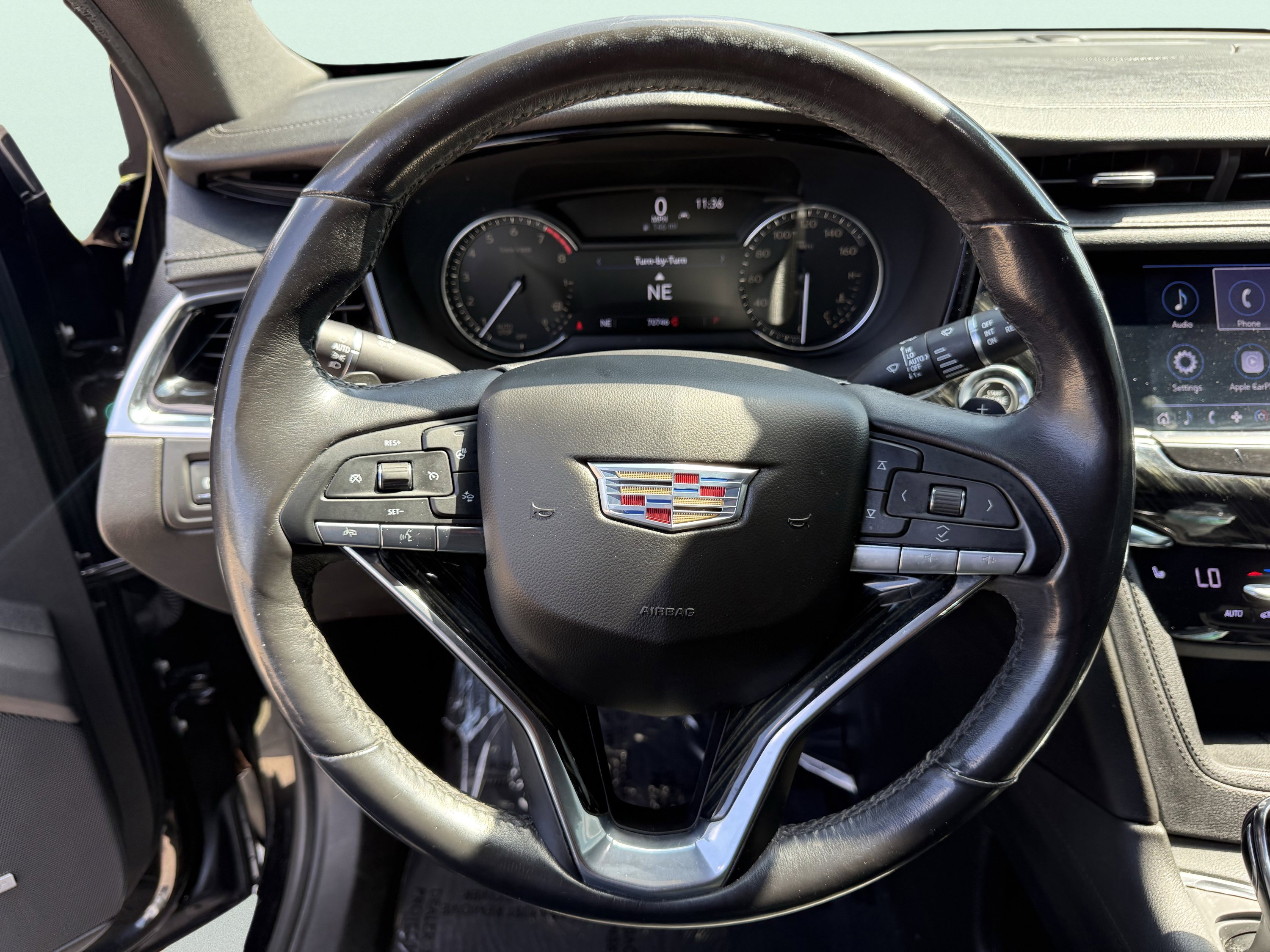 Used 2020 Cadillac XT6 Premium Luxury image 82