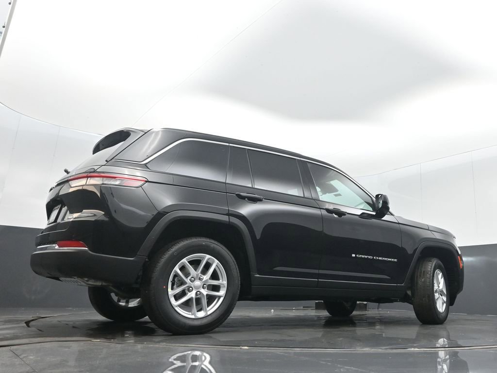 New 2026 Jeep Grand Cherokee Laredo image 34