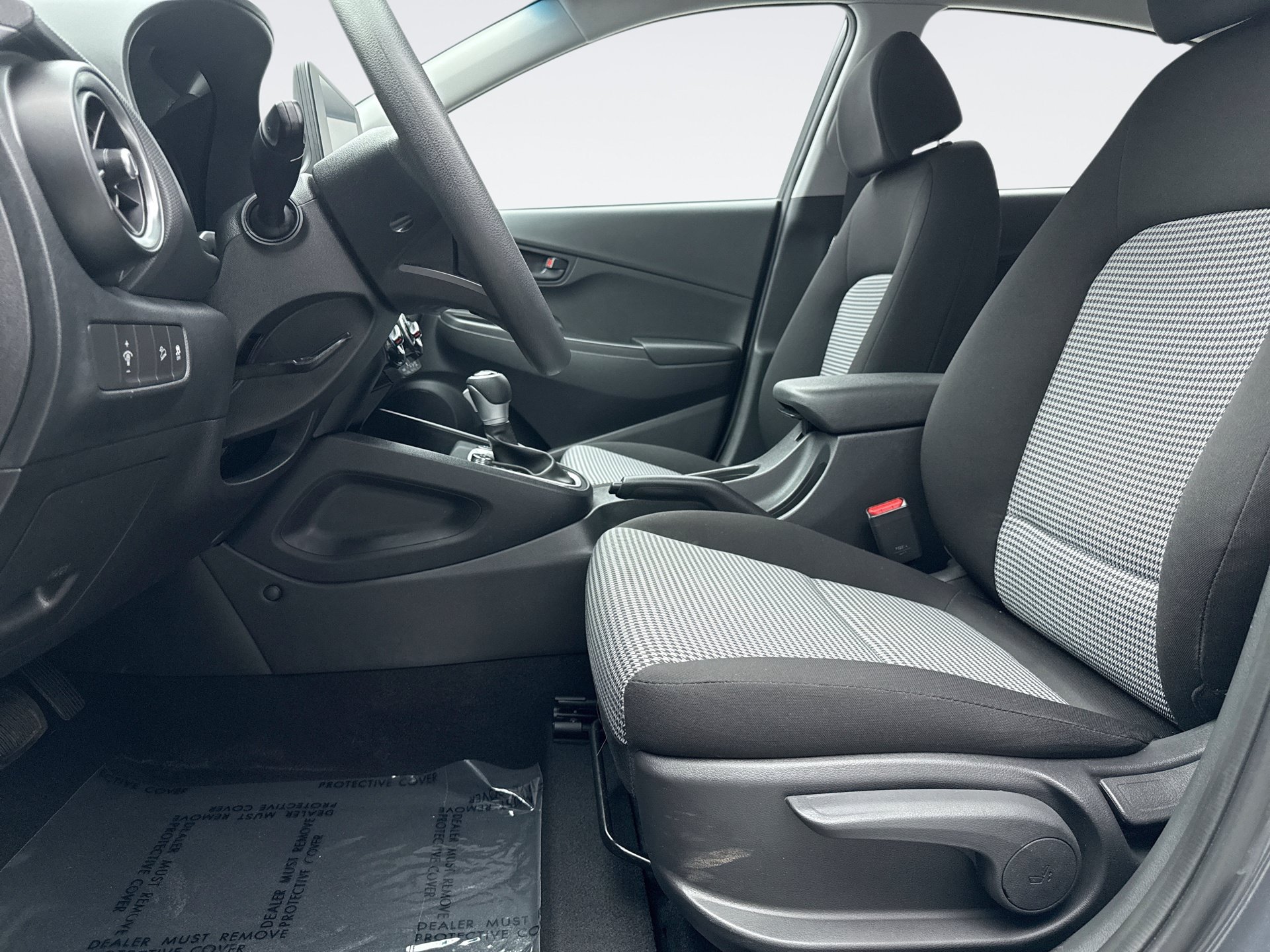 Used 2023 Hyundai Kona SE AWD/4WD image 11