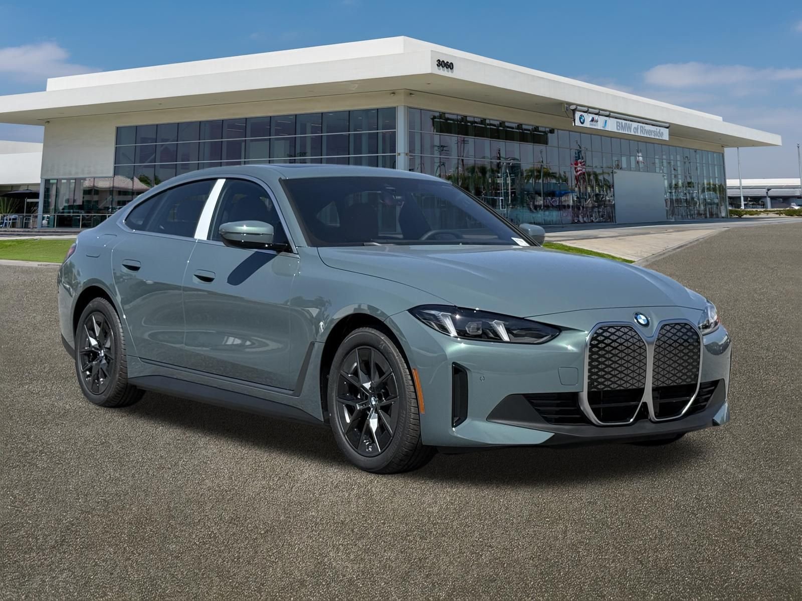 New 2026 BMW i4 eDrive40 RWD image 2