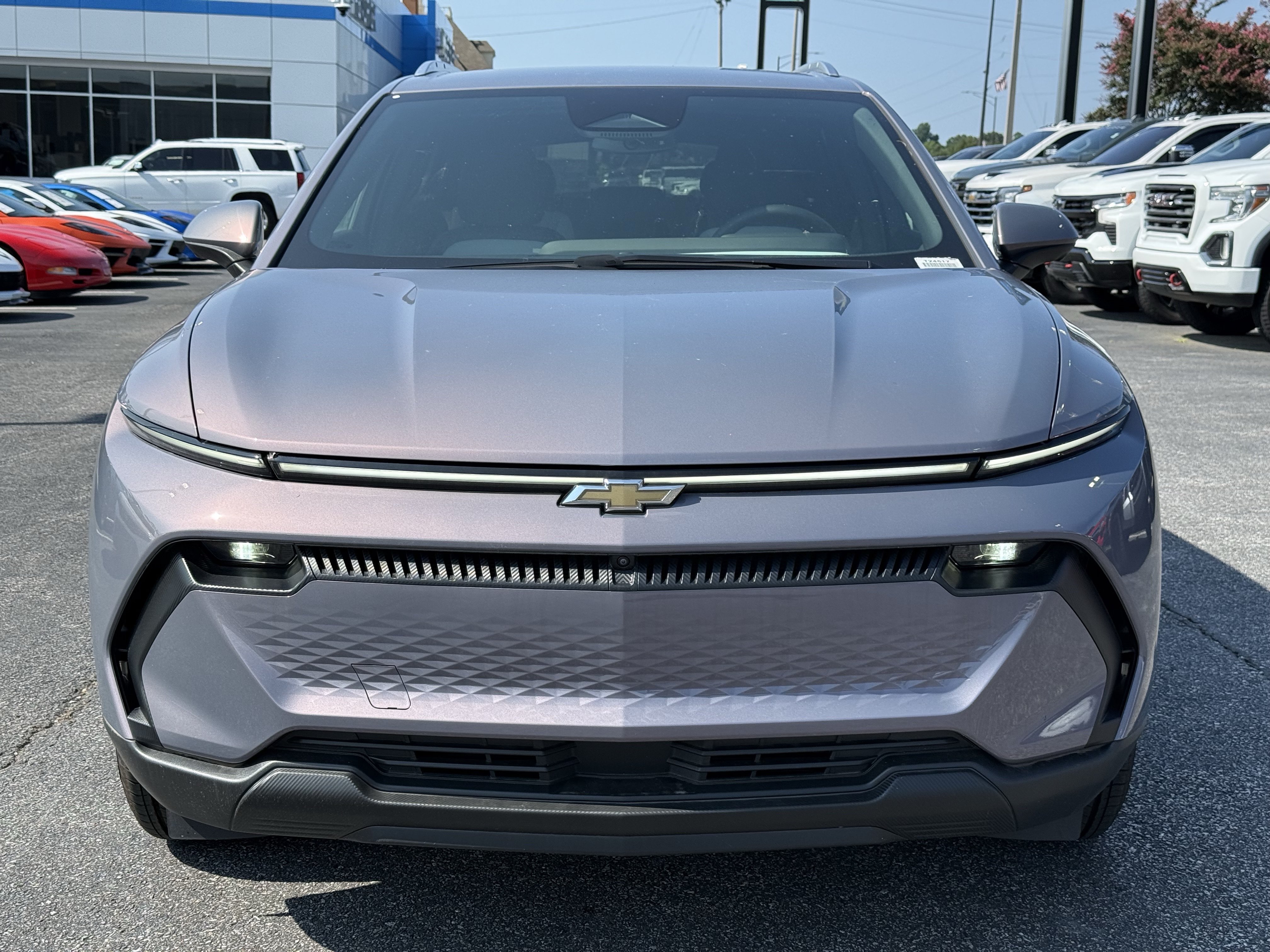 New 2026 Chevrolet Equinox EV LT FWD image 3