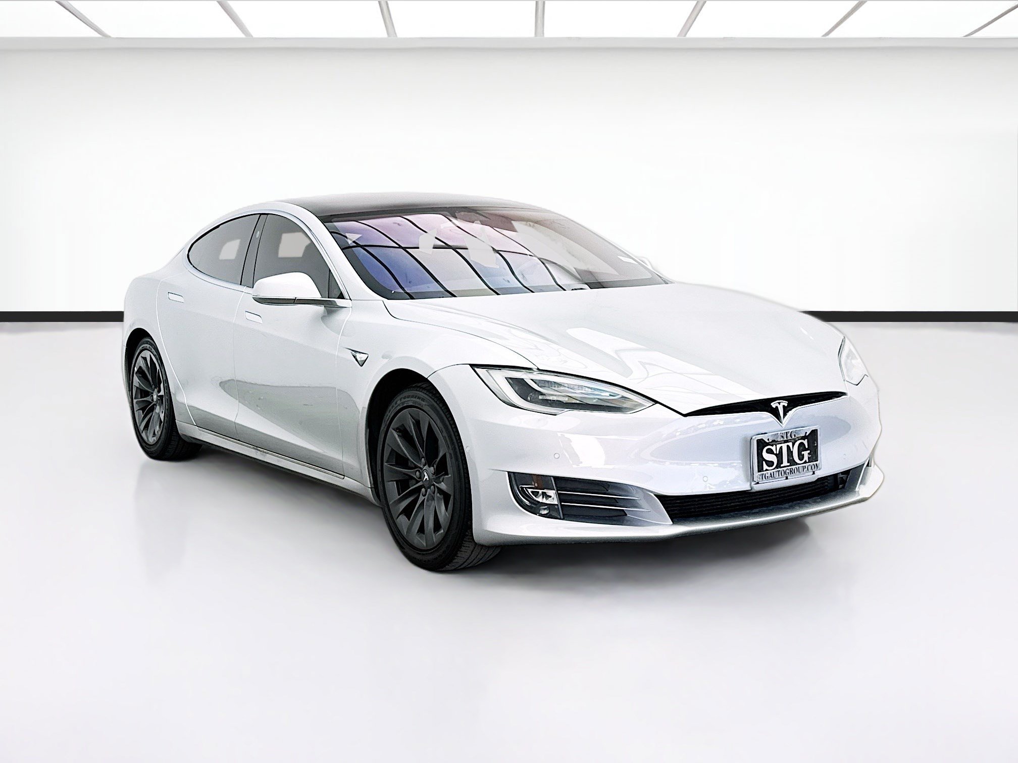 Used 2018 Tesla Model S 75D AWD/4WD image 3