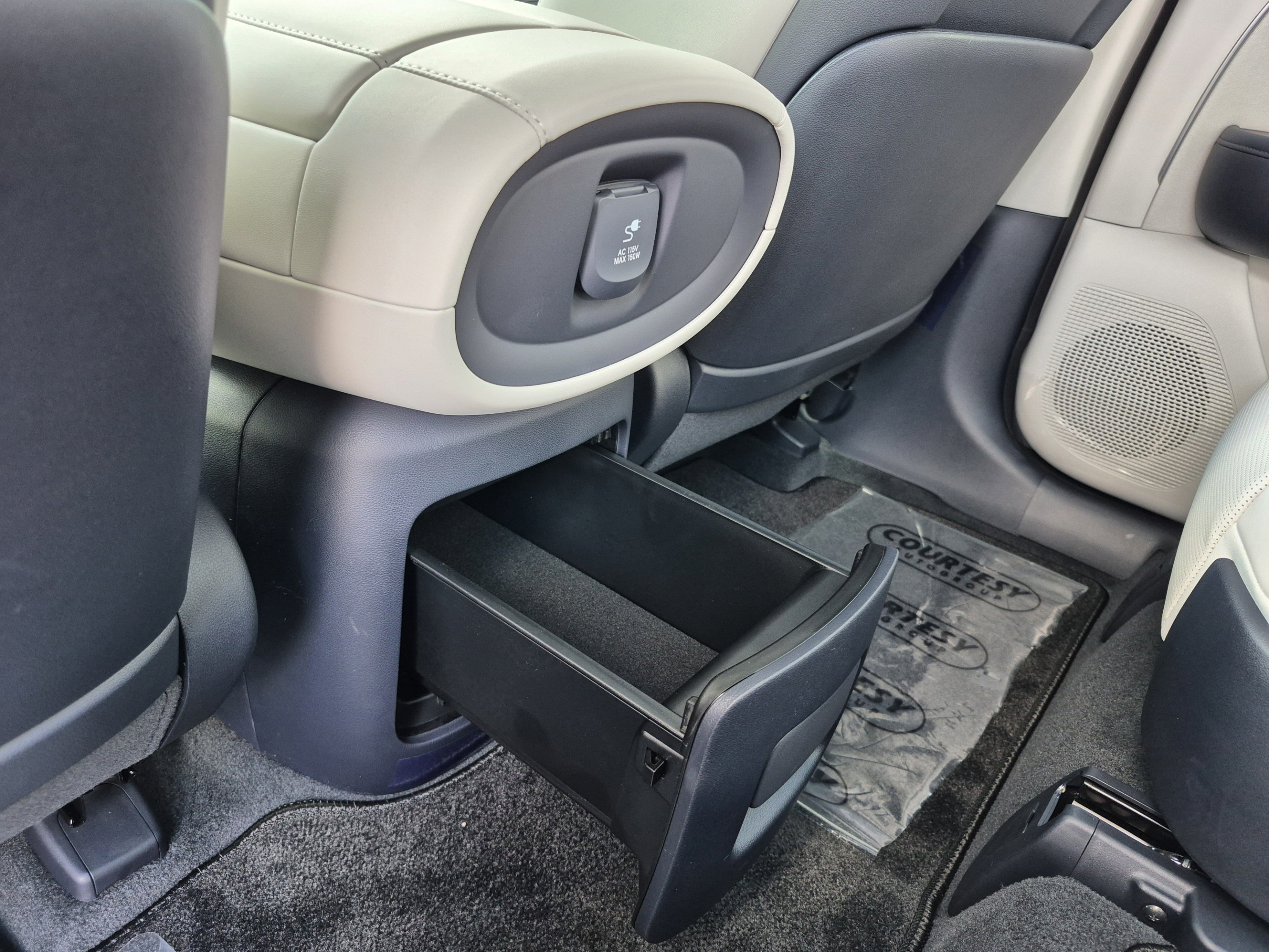 New 2027 Hyundai Palisade Calligraphy FWD image 16