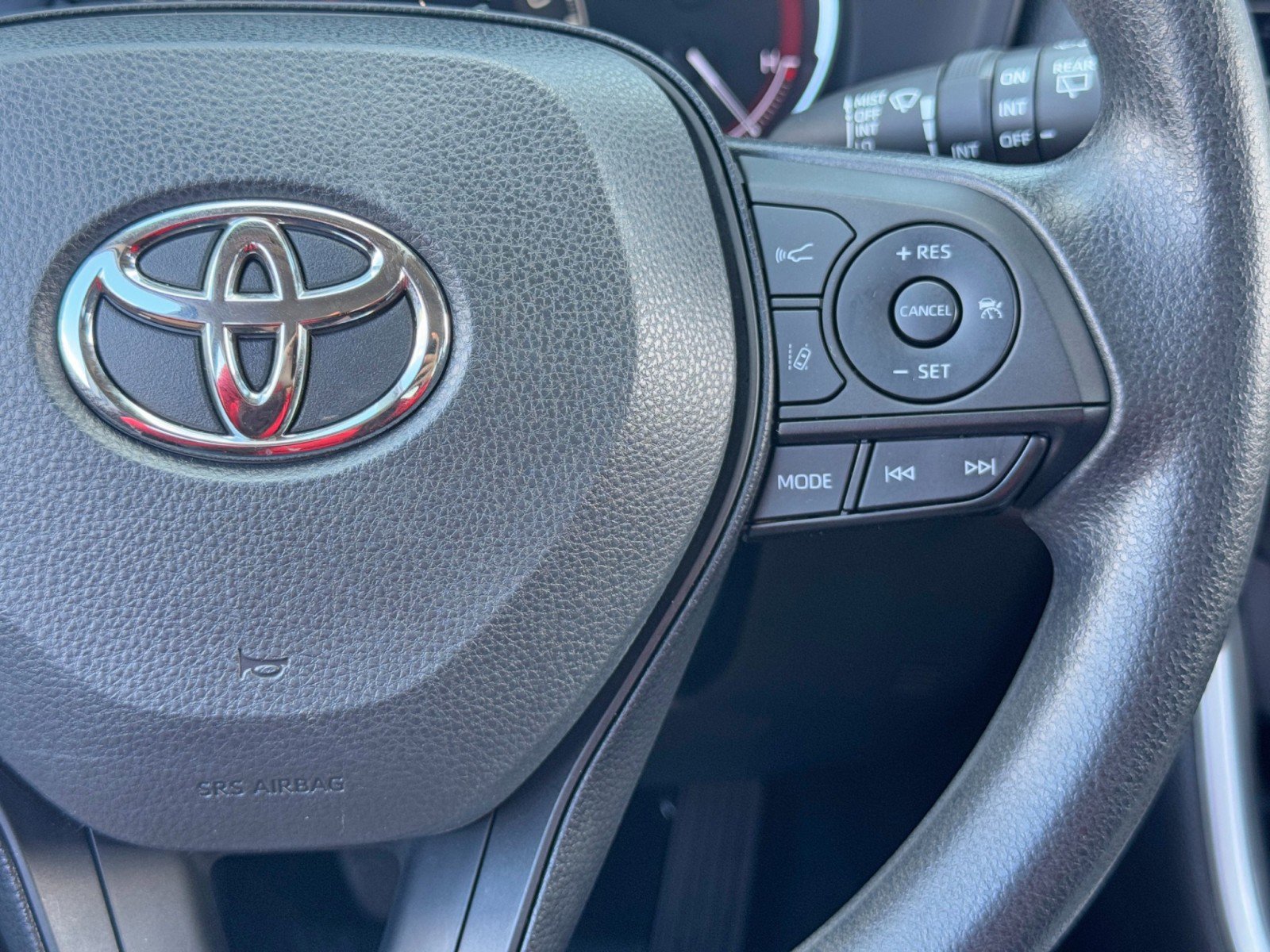 Used 2024 Toyota RAV4 XLE image 19