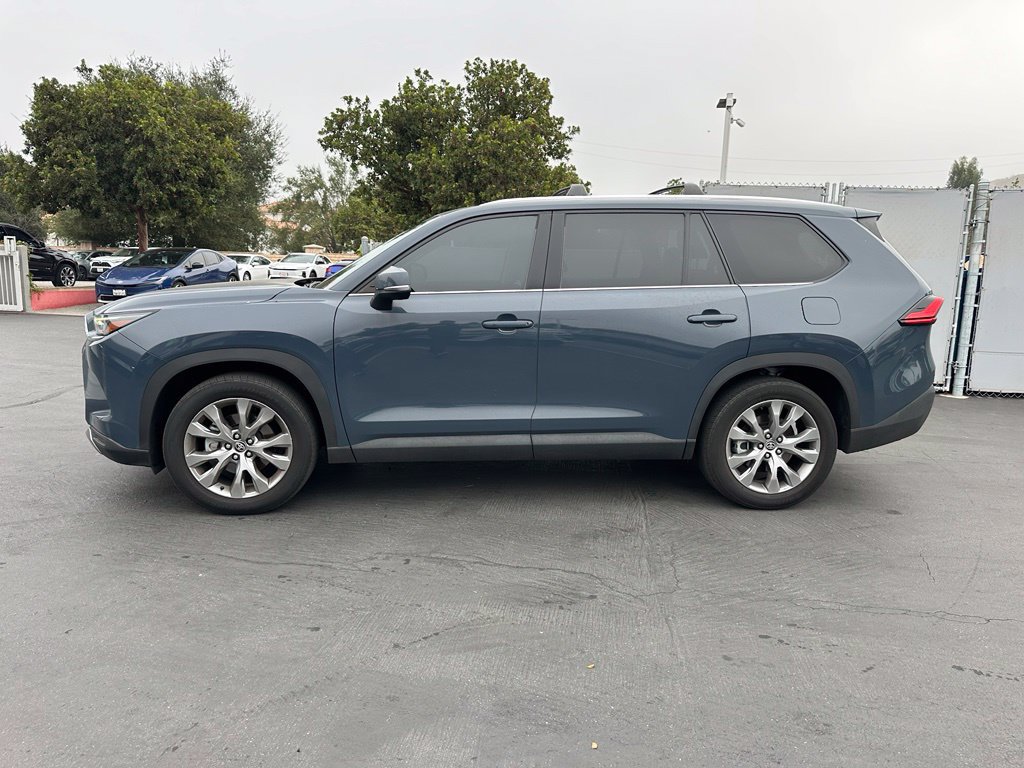 Certified 2024 Toyota Grand Highlander AWD image 2