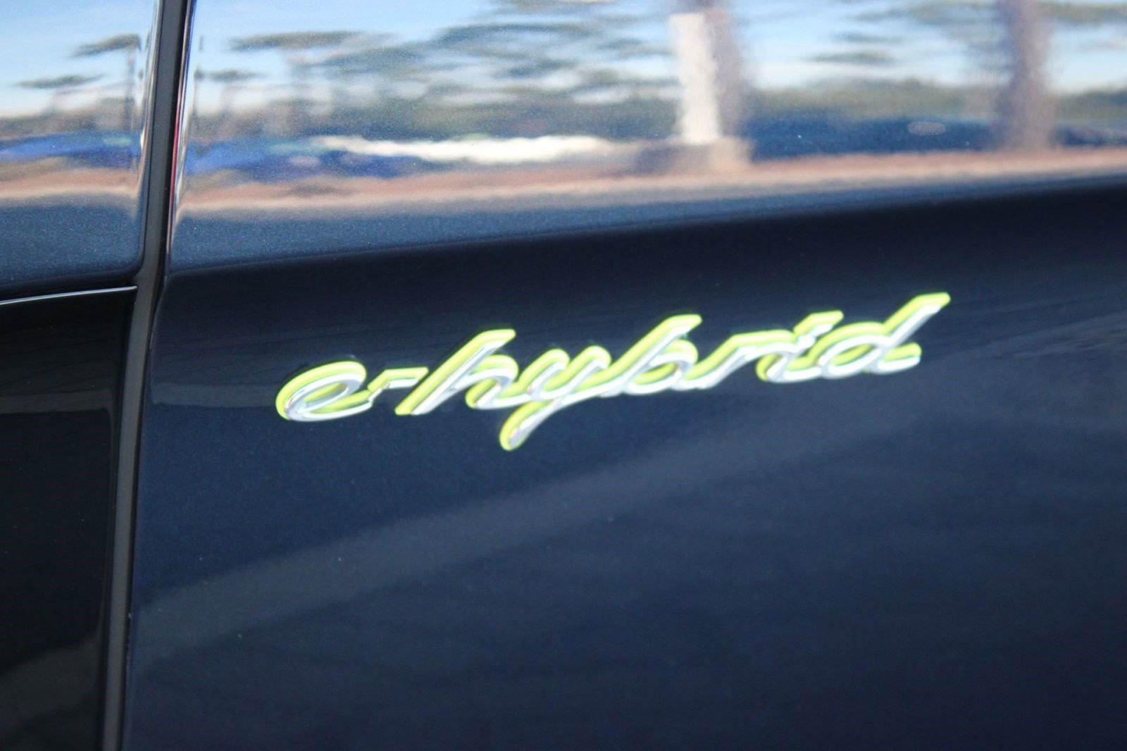 Used 2019 Porsche Panamera 4 image 21