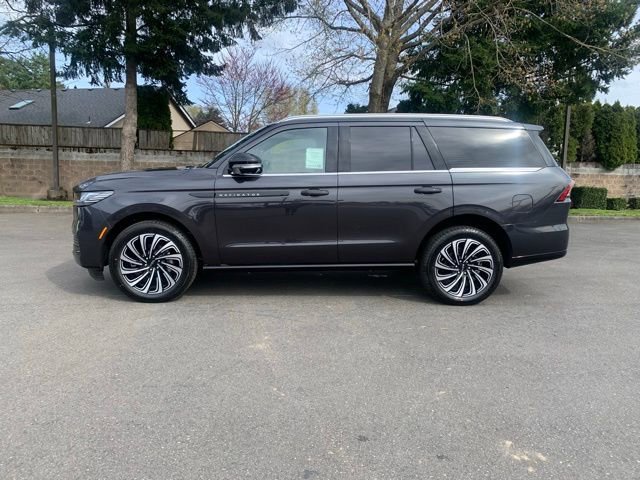 New 2026 Lincoln Navigator Black Label AWD/4WD image 2