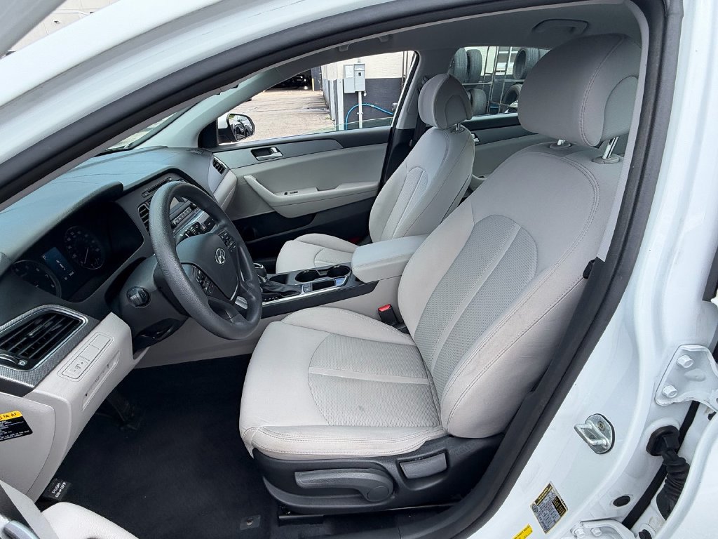 Used 2015 Hyundai Sonata SE FWD image 10