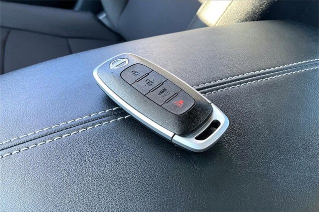 Certified 2025 Nissan Sentra S image 32