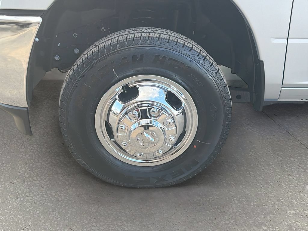New 2026 RAM 3500 Tradesman w/ Chrome Appearance Group A AWD/4WD image 37