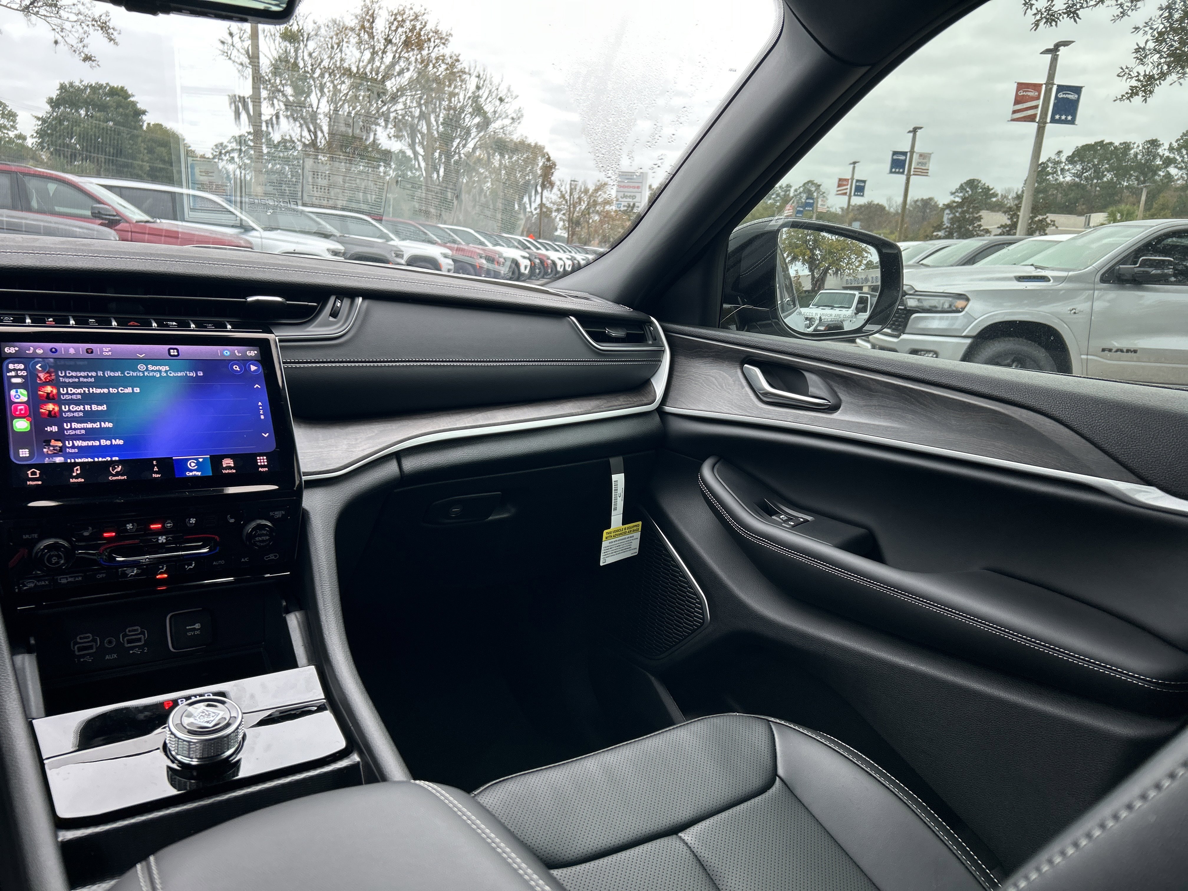 New 2025 Jeep Grand Cherokee L Limited w/ Luxury Tech Group II image 46