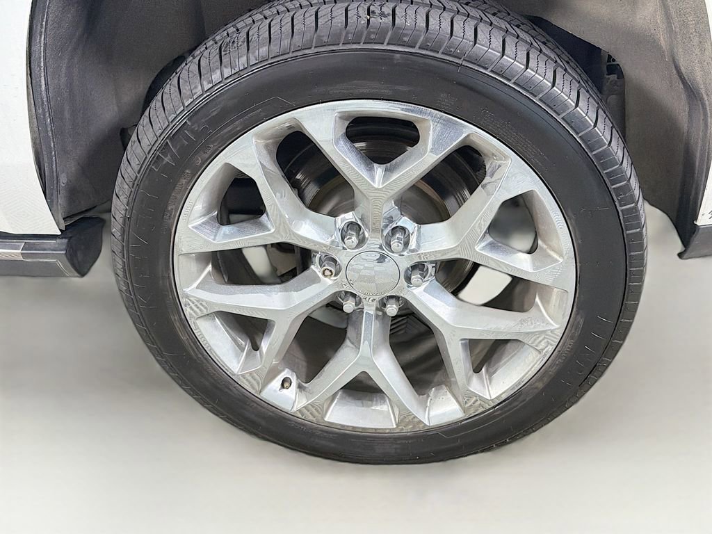 Used 2017 Cadillac Escalade Premium Luxury w/ LPO, Radiant Package AWD/4WD image 35