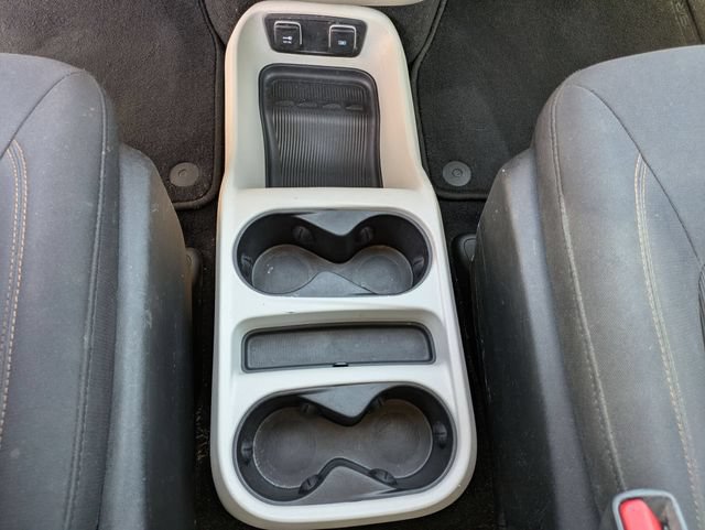 Used 2017 Chrysler Pacifica Touring FWD image 15