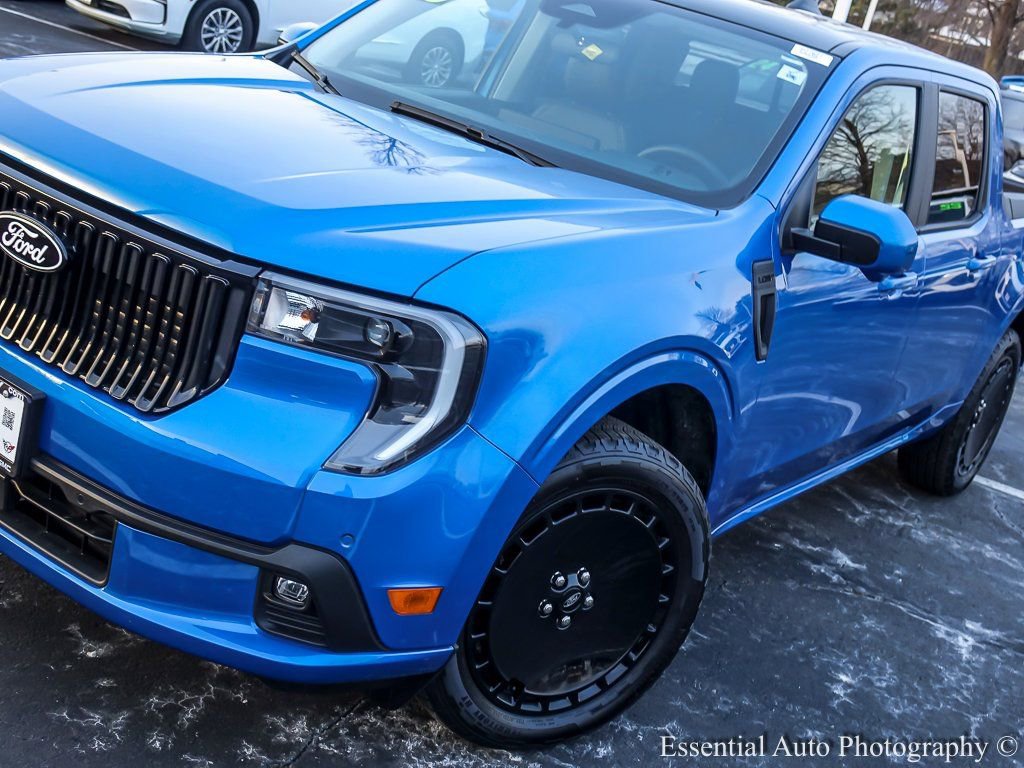 Used 2025 Ford Maverick Lobo image 8