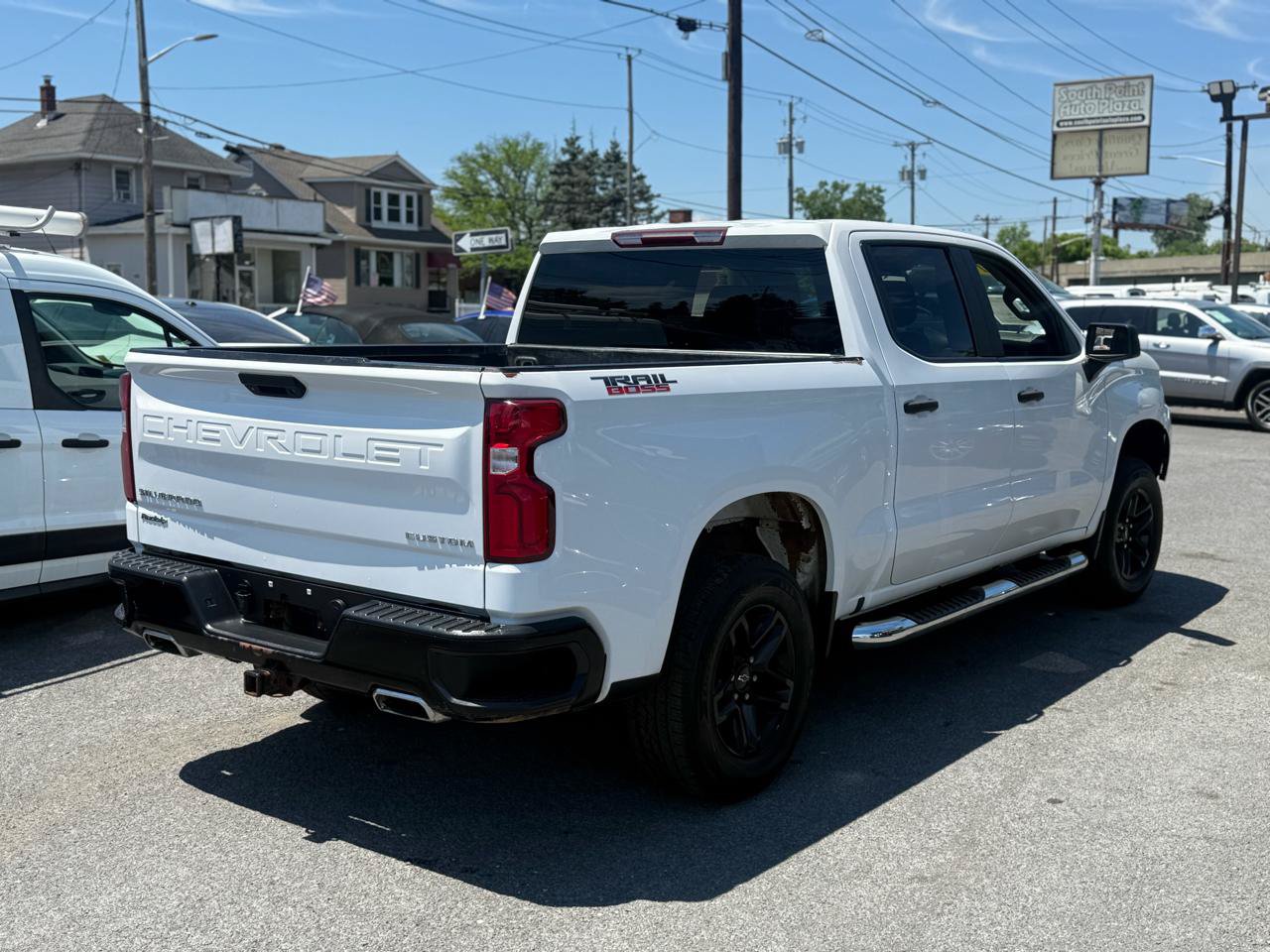 Used 2019 Chevrolet Silverado 1500 Custom Trail Boss AWD/4WD image 9