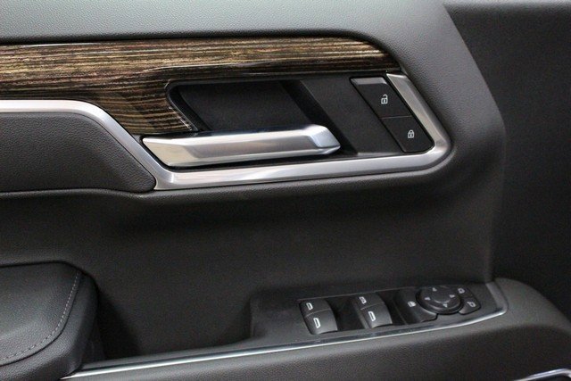 New 2026 GMC Sierra 1500 Elevation image 16