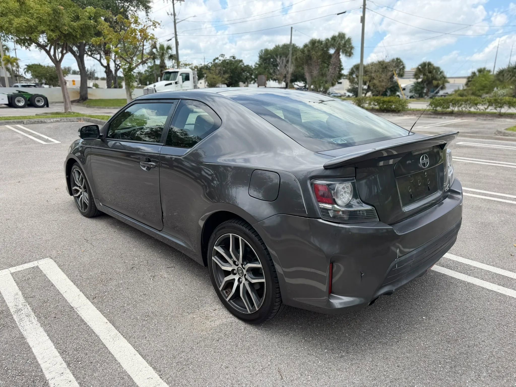 Used 2014 Scion tC FWD image 6