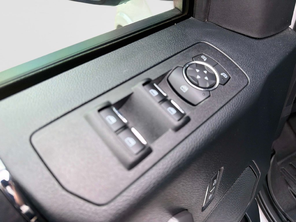 Used 2020 Ford F150 XLT w/ Equipment Group 302A Luxury AWD/4WD image 19