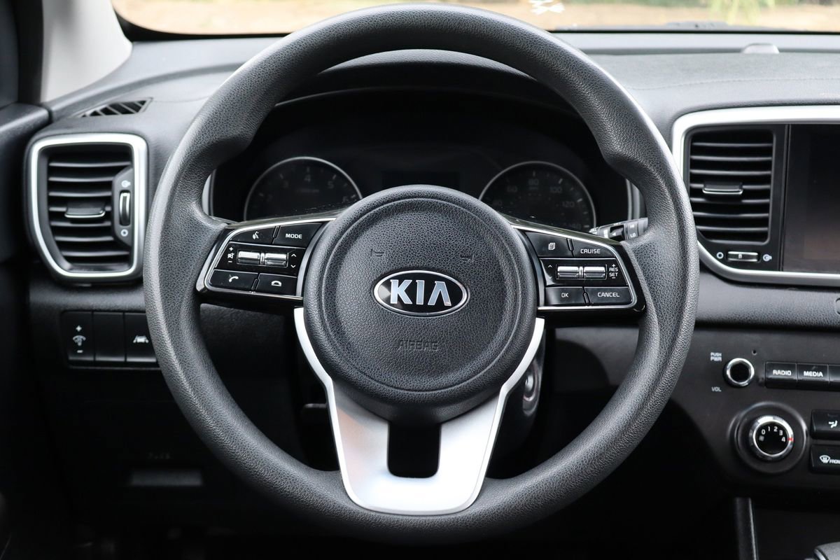 Used 2022 Kia Sportage LX image 18