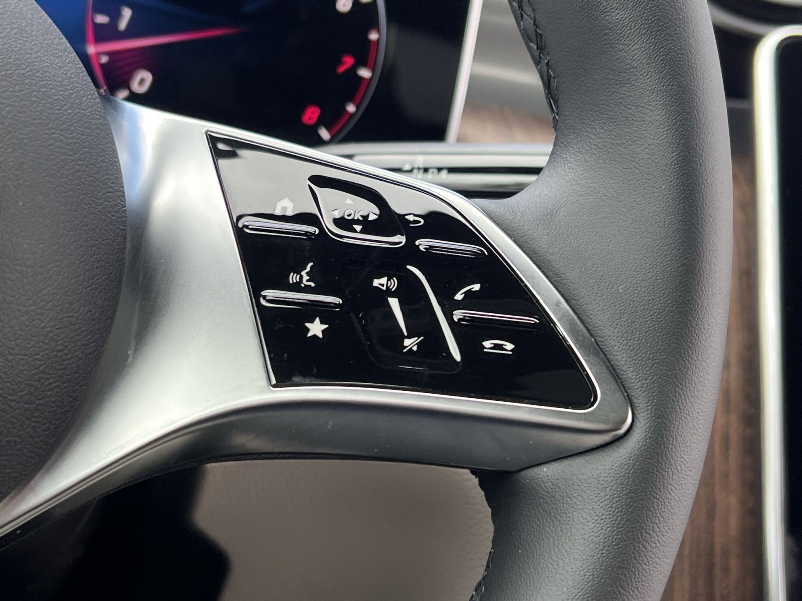 New 2026 Mercedes-Benz GLC 300 4MATIC image 29