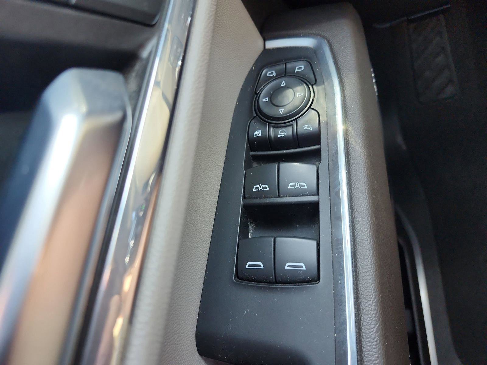 Used 2024 GMC Sierra 2500 SLT w/ SLT Convenience Package image 24