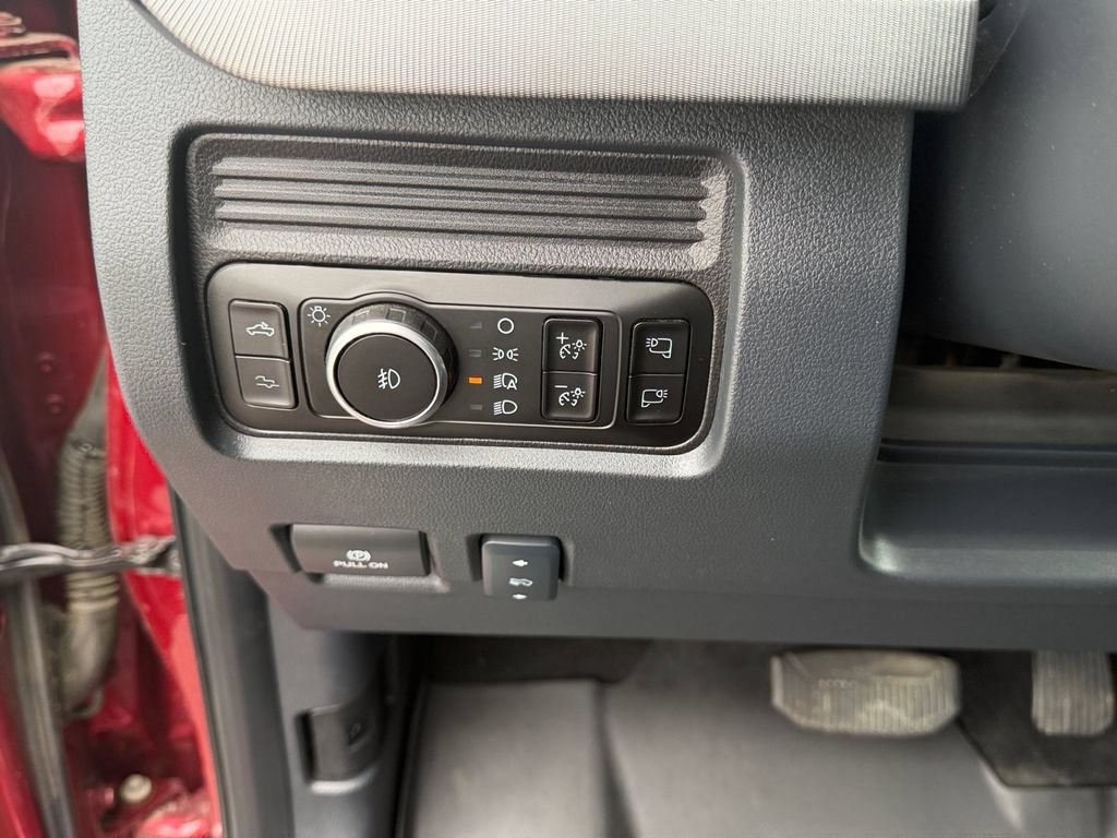 Used 2026 Ford F350 Platinum AWD/4WD image 36